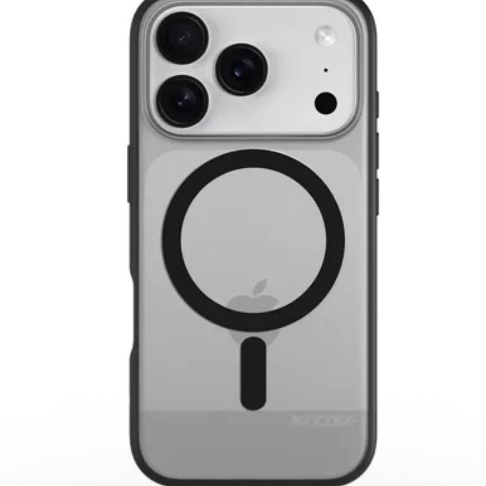 NEW Incase Slim Case with MagSafe for iPhone 17 Pro Black Translucent
